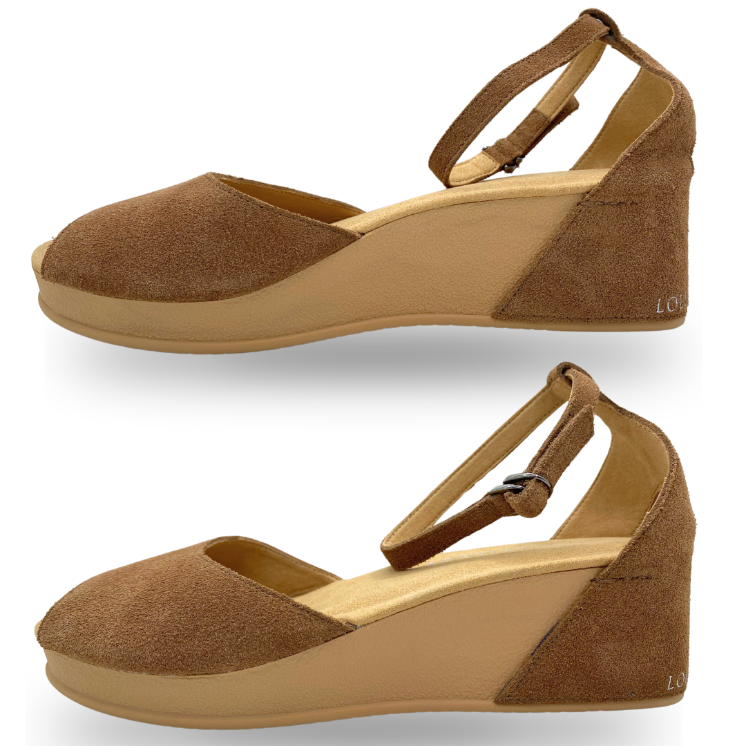 Ladies orthopedic raised arch and cushioned sole wedges